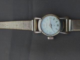 Review de reloj certina mujer oro